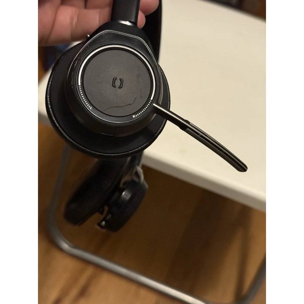 Plantronics AD16 Voyager Focus UC Headset W/ Microphone , Tested Works Great